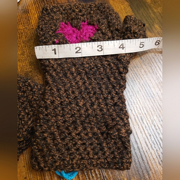 NWT* Handmade fingerless gloves 💜 fitted, soft acrylic, MarpleMade Designs - Picture 5 of 7